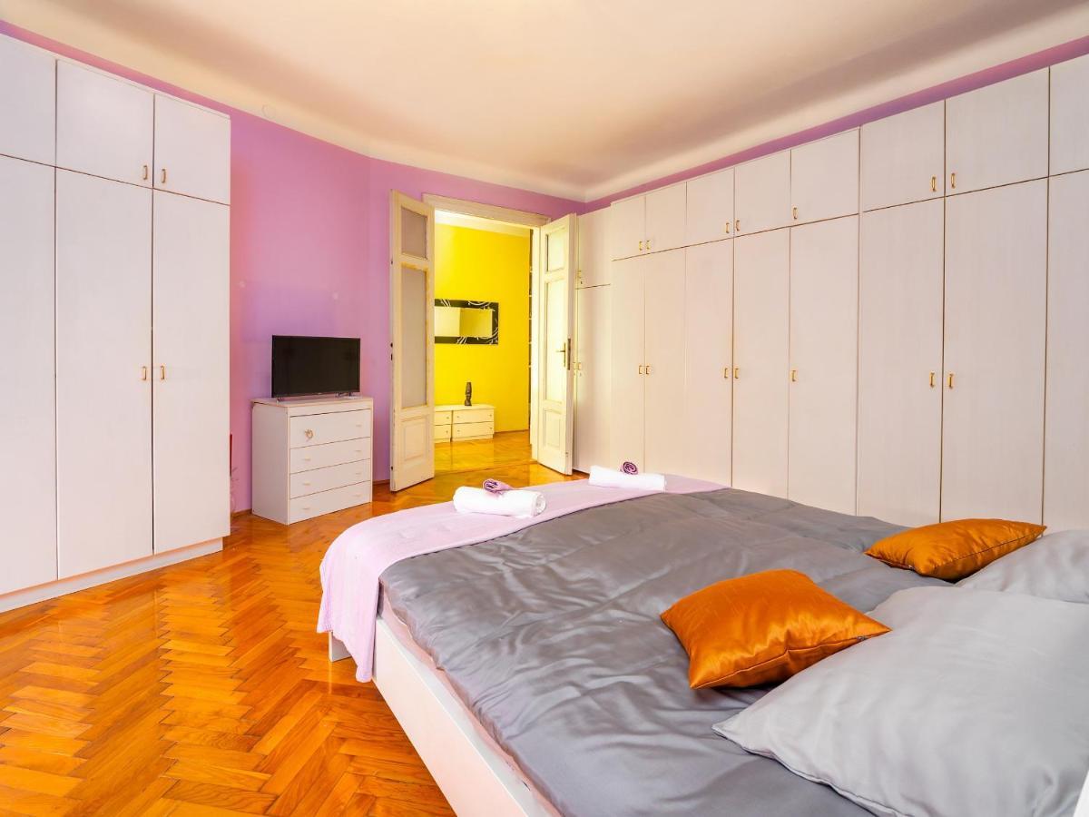Grand Apartment In Strict Center Of Rijeka Exterior foto