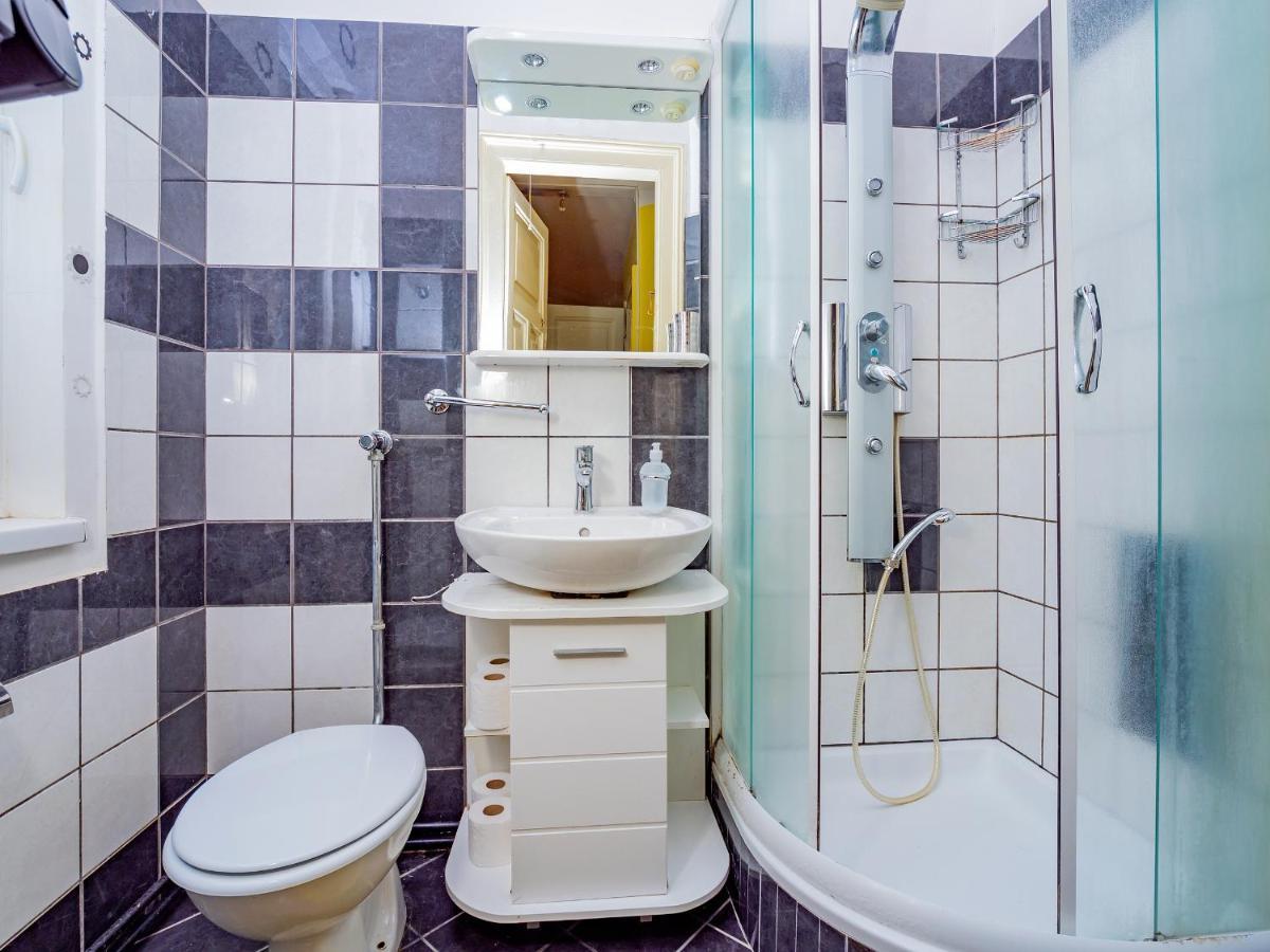 Grand Apartment In Strict Center Of Rijeka Exterior foto